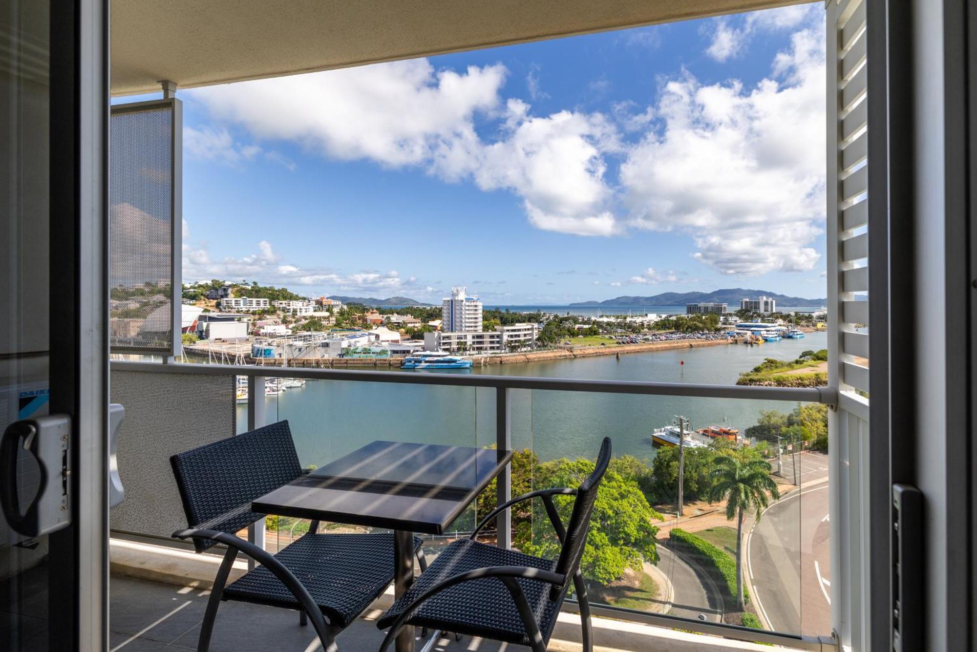 Oaks Townsville Metropole Hotel Zewnętrze zdjęcie